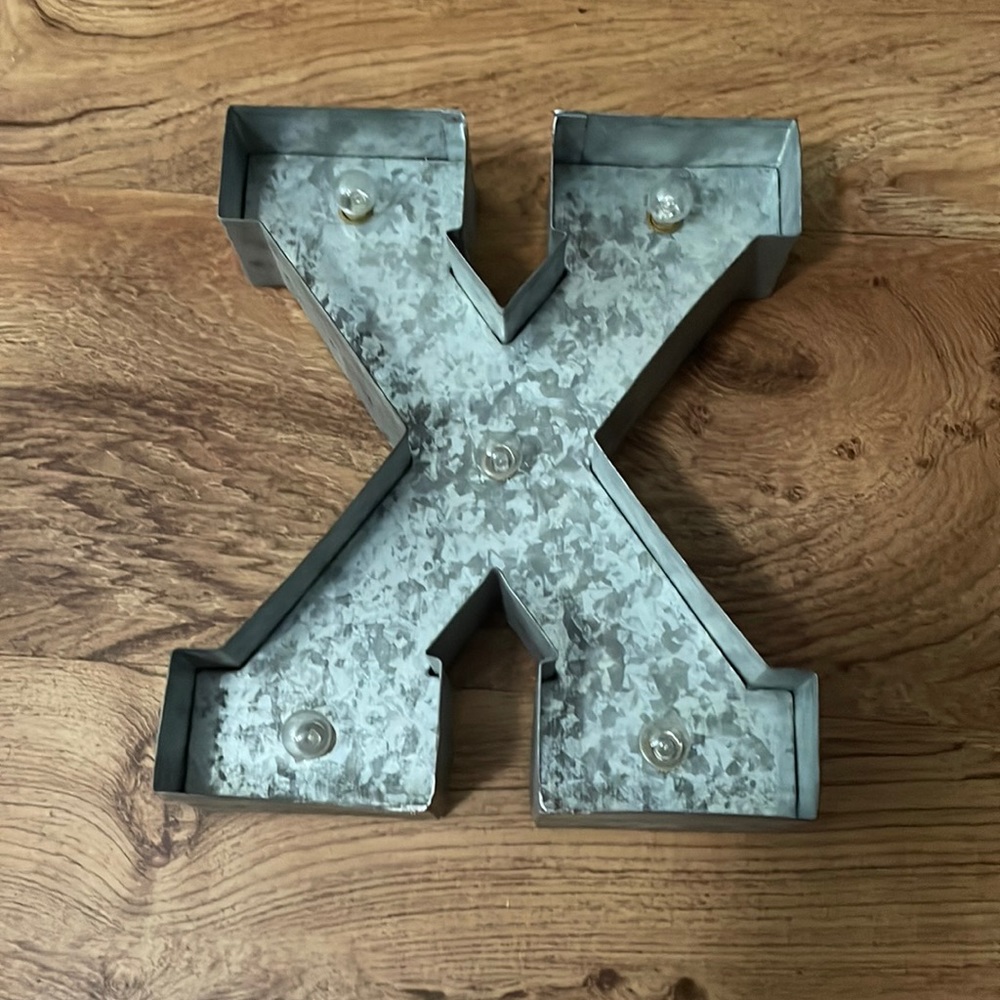 Metal light up X